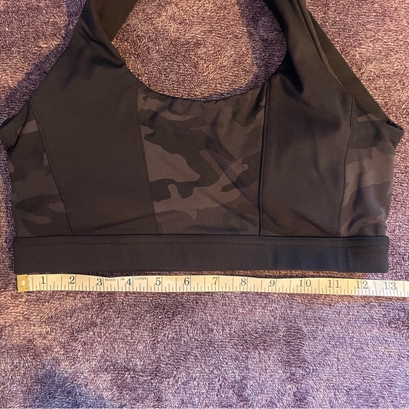 IWA company alethea color-block sports bra gym workout Hawaii black camo medium - Picture 7 of 7